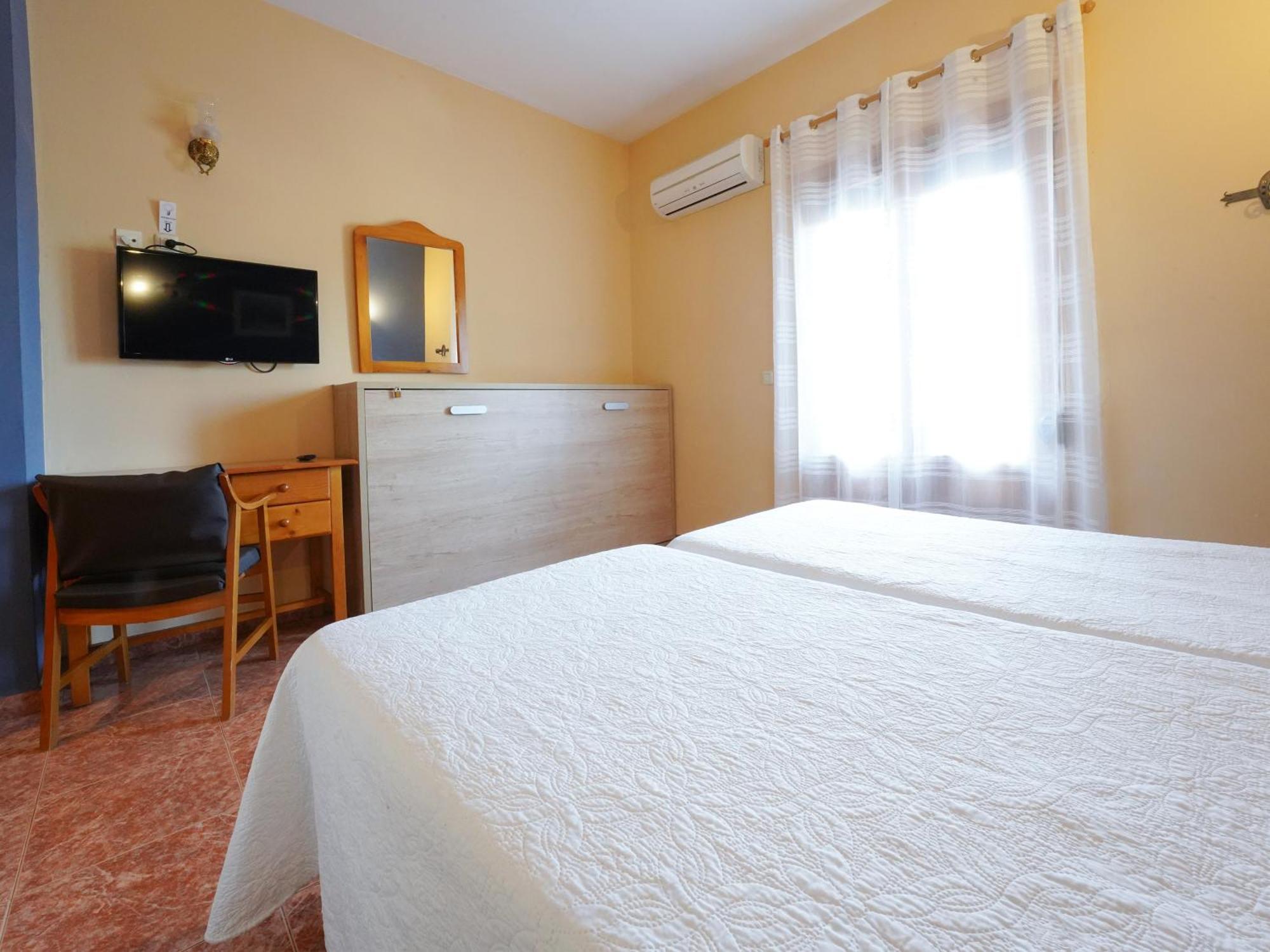 Hotel La Rueda 3000 Mora de Rubielos Esterno foto