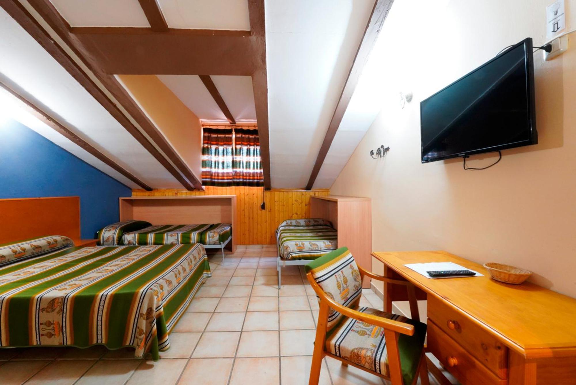 Hotel La Rueda 3000 Mora de Rubielos Esterno foto